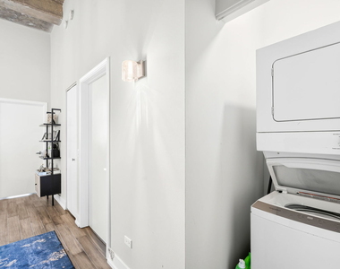 320 E 21st Street - Photo Thumbnail 9