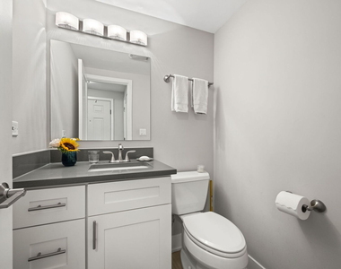 3115 Lake Avenue - Photo Thumbnail 7