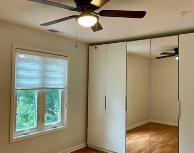 1405 Cove Drive - Photo Thumbnail 12