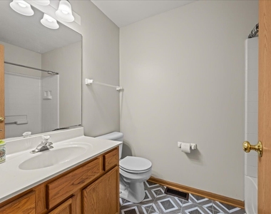 1637 Linden Park Lane - Photo Thumbnail 15