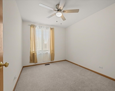 1637 Linden Park Lane - Photo Thumbnail 13