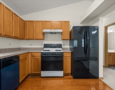 1637 Linden Park Lane - Photo Thumbnail 11