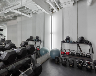 1325 W Wilson Avenue - Photo Thumbnail 18