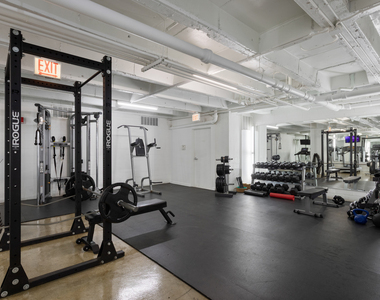 1325 W Wilson Avenue - Photo Thumbnail 16