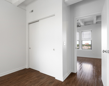 1325 W Wilson Avenue - Photo Thumbnail 8