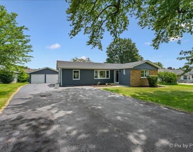 355 Hilltop Drive - Photo Thumbnail 12