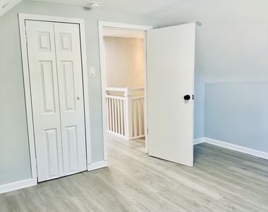 35 46th Avenue - Photo Thumbnail 7