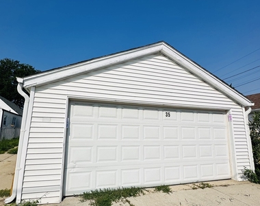 35 46th Avenue - Photo Thumbnail 14