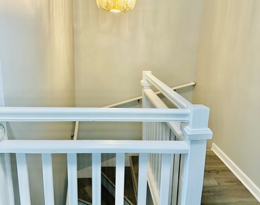 35 46th Avenue - Photo Thumbnail 8