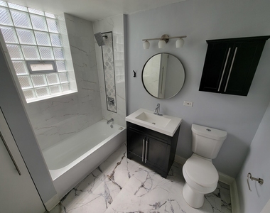 4552 N Claremont Avenue - Photo Thumbnail 21