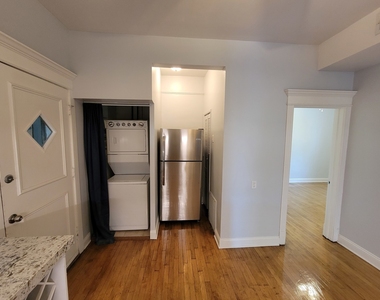 4552 N Claremont Avenue - Photo Thumbnail 7