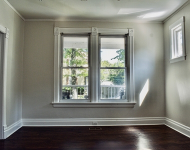 1008 Garnett Place - Photo Thumbnail 3
