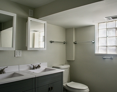 1008 Garnett Place - Photo Thumbnail 23