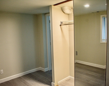 1008 Garnett Place - Photo Thumbnail 24