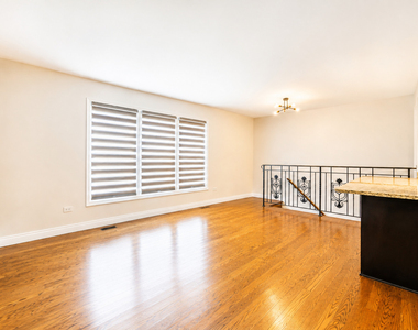 1077 Glouchester Harbor - Photo Thumbnail 11