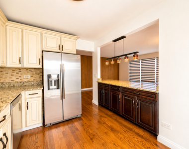 1077 Glouchester Harbor - Photo Thumbnail 20