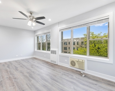 1301 W Estes Avenue - Photo Thumbnail 4