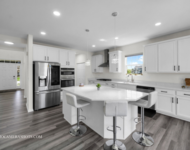 12504 S Cherry Blossom Boulevard - Photo Thumbnail 9