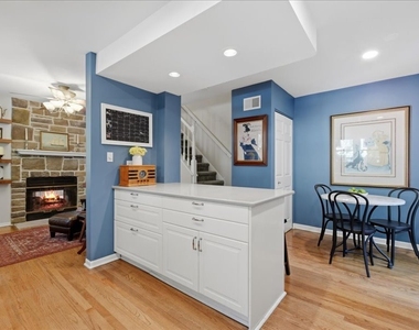 3311 N Racine Avenue - Photo Thumbnail 7
