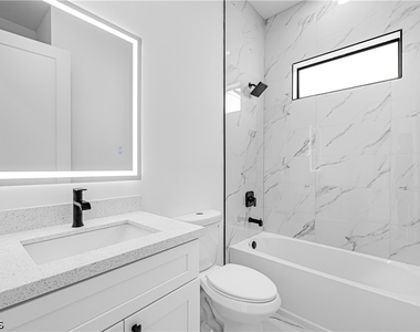 1633 Nw 31st Place - Photo Thumbnail 21
