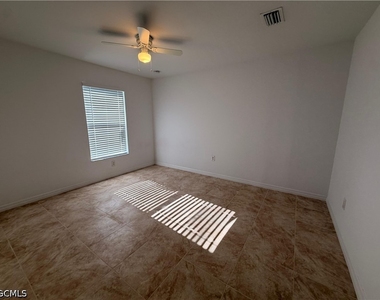1818 Andalusia Boulevard - Photo Thumbnail 6