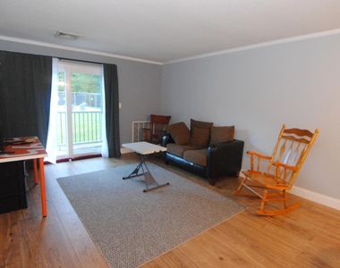15 Blackstone - Photo Thumbnail 8