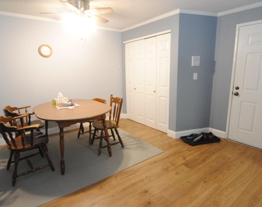 15 Blackstone - Photo Thumbnail 1