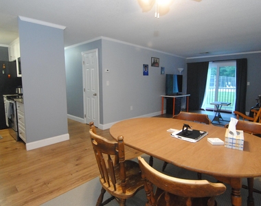 15 Blackstone - Photo Thumbnail 2