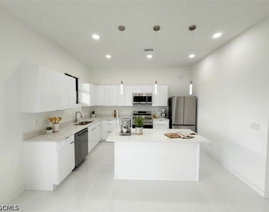2325 Nw 37th Place - Photo Thumbnail 28