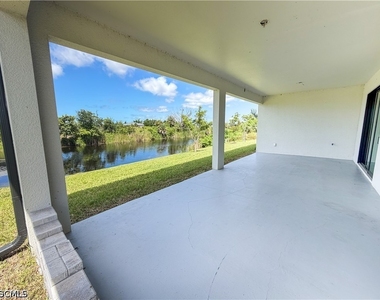 2102 Nw 6th Place - Photo Thumbnail 24