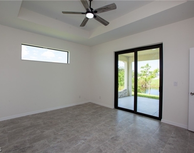 2102 Nw 6th Place - Photo Thumbnail 21