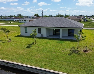 2102 Nw 6th Place - Photo Thumbnail 26