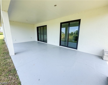 2102 Nw 6th Place - Photo Thumbnail 23