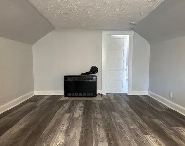496 Kelley - Photo Thumbnail 7