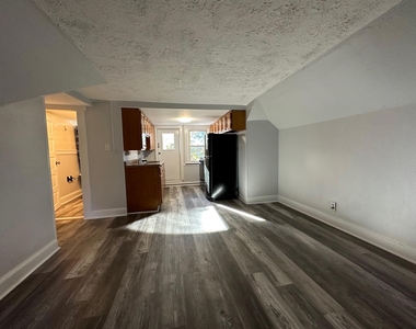 496 Kelley - Photo Thumbnail 3