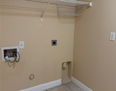 2553 Nw 21st Avenue - Photo Thumbnail 34