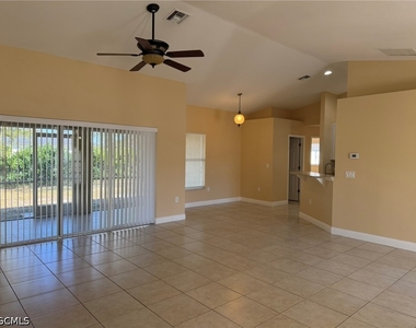 2553 Nw 21st Avenue - Photo Thumbnail 5