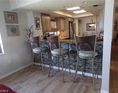 7500 Estero Boulevard - Photo Thumbnail 5