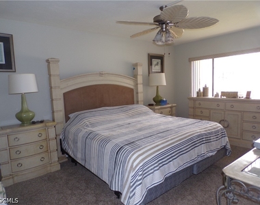 7500 Estero Boulevard - Photo Thumbnail 11