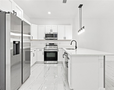 2421 Herb Avenue S - Photo Thumbnail 9
