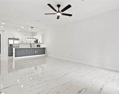 2421 Herb Avenue S - Photo Thumbnail 8