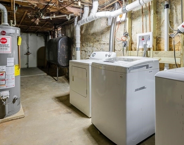 324 Laurel - Photo Thumbnail 17