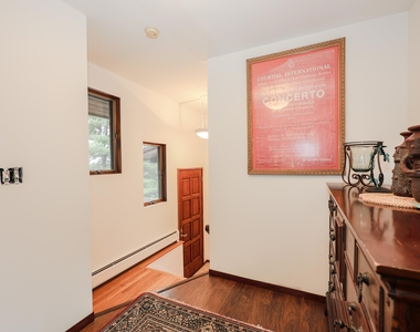 75 Taylor - Photo Thumbnail 26