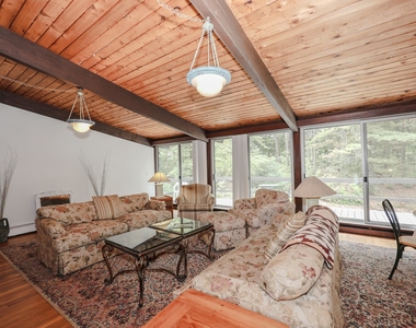 75 Taylor - Photo Thumbnail 5