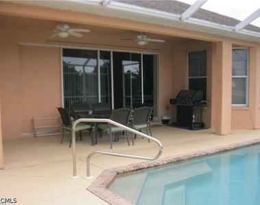 1919 Sw 2nd Terrace - Photo Thumbnail 4