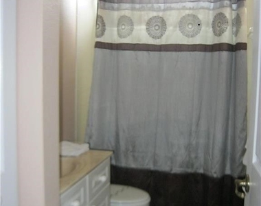 1919 Sw 2nd Terrace - Photo Thumbnail 14