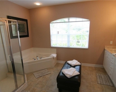 1919 Sw 2nd Terrace - Photo Thumbnail 11