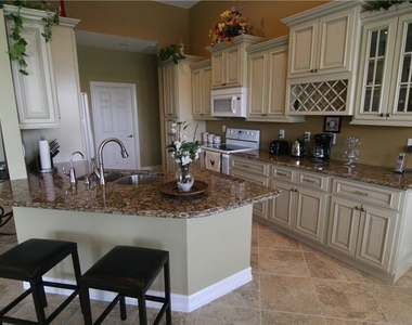 1919 Sw 2nd Terrace - Photo Thumbnail 6