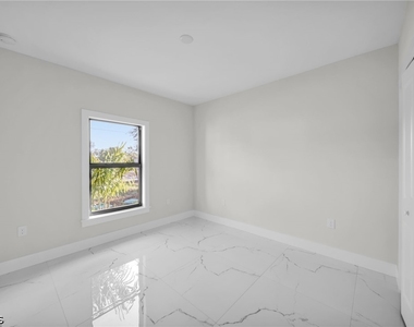 636 Ladd Street - Photo Thumbnail 21