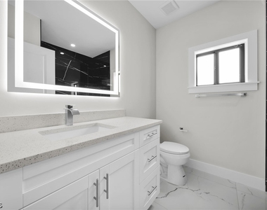 636 Ladd Street - Photo Thumbnail 14